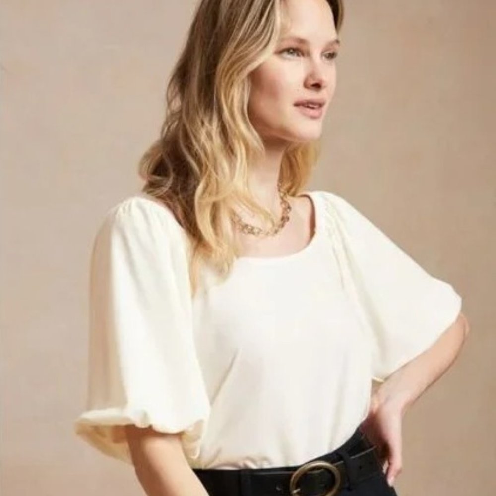 Banana Republic Crepe Top NWT (XS) — Snow Day